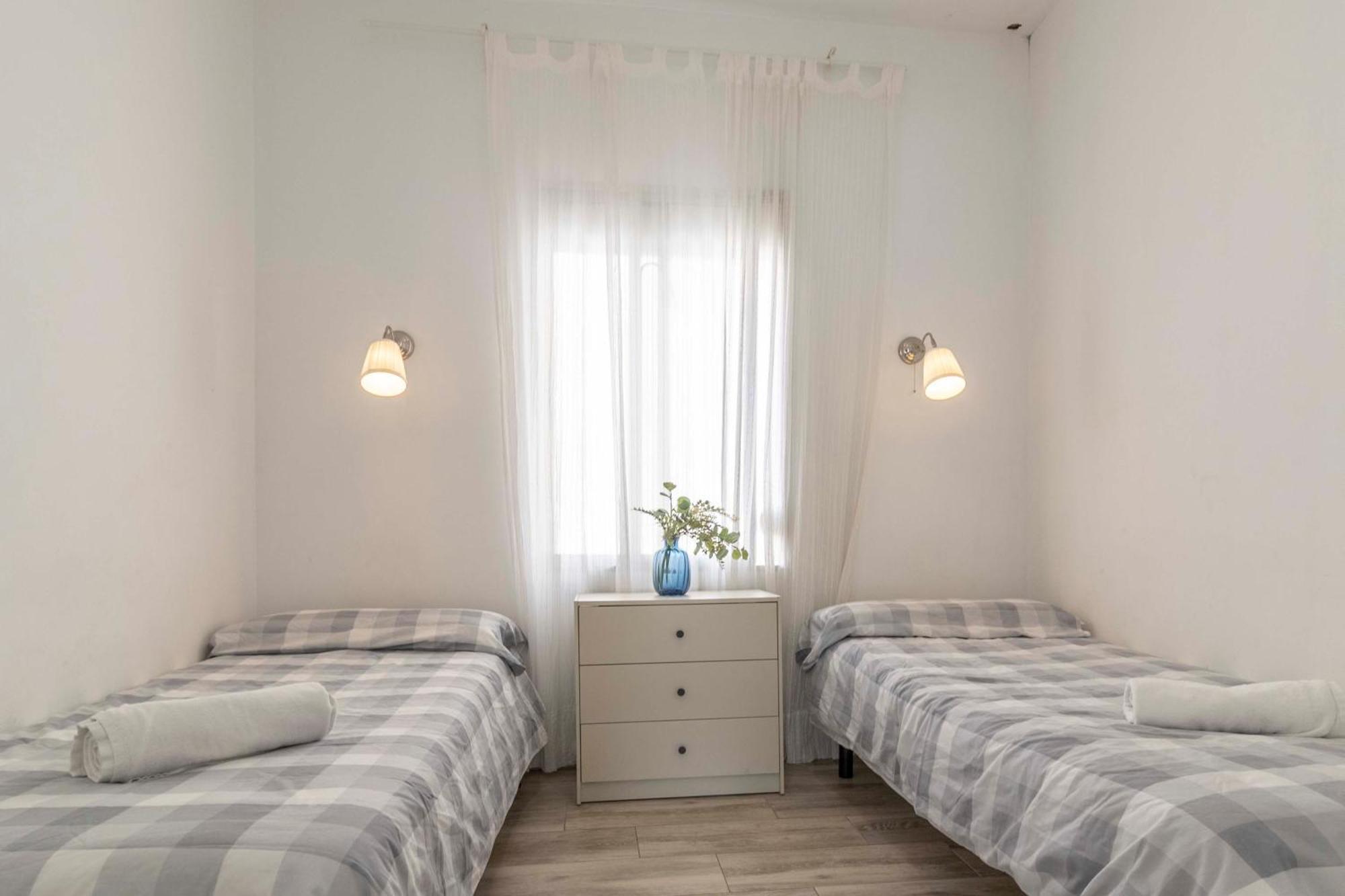 Apartamentos Los Remedios 세비야 외부 사진